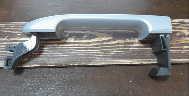Ручка передніх дверей, зовнішня 80640AX62C NISSAN