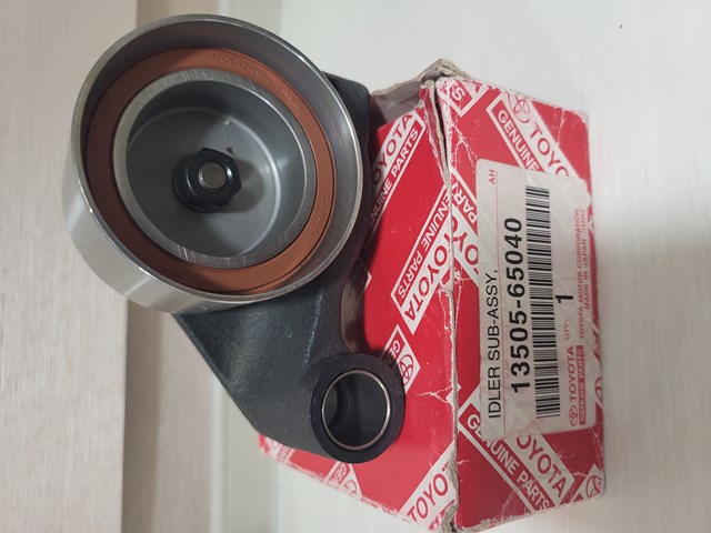 1350565040 Toyota