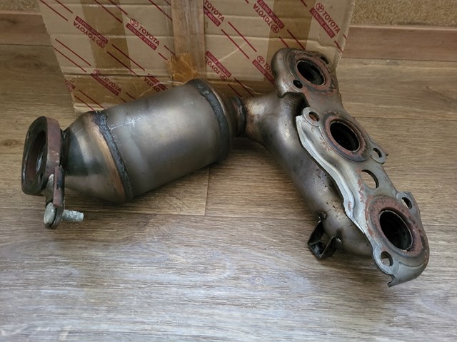 Перетворювач відпрацьованих газів 2505220180 TOYOTA