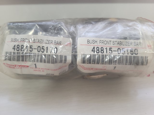Втулка стабілізатора переднього, права 4881505160 TOYOTA