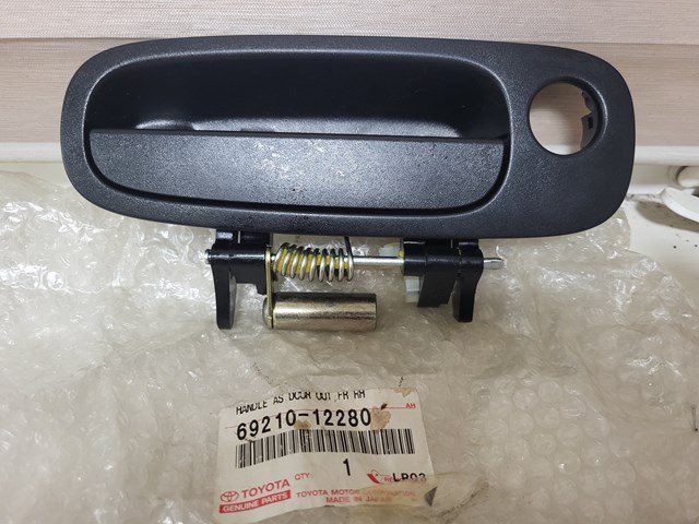 Ручка передніх дверей зовнішня, права 6921012280 TOYOTA