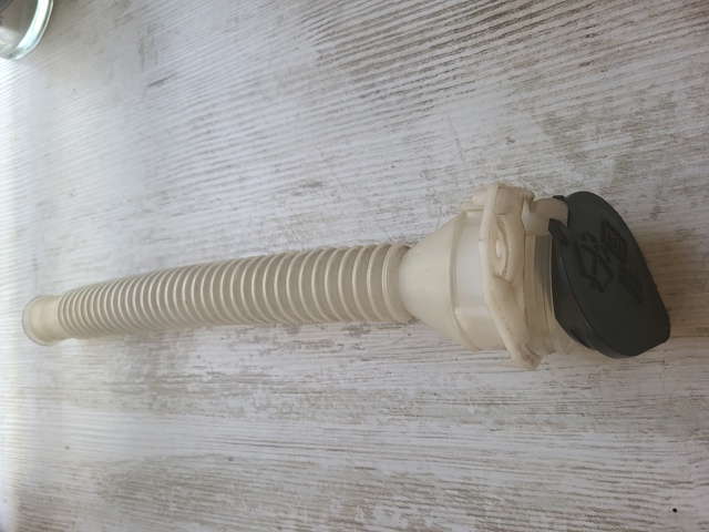 Горловина бачка омивача 853190E010 TOYOTA