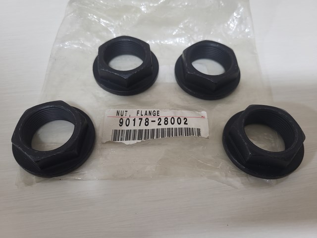 Гайка маточини передньої 9017828002 TOYOTA