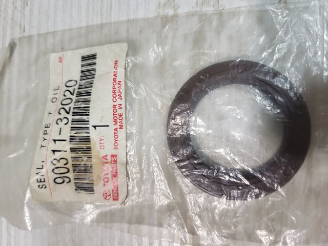 Сальник коленвала передній 9031132020 TOYOTA