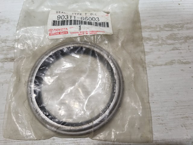 Сальник передньої маточини 9031166003 TOYOTA