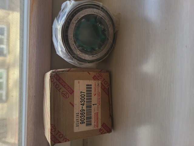 Підшипник маточини передньої 9036943007 TOYOTA