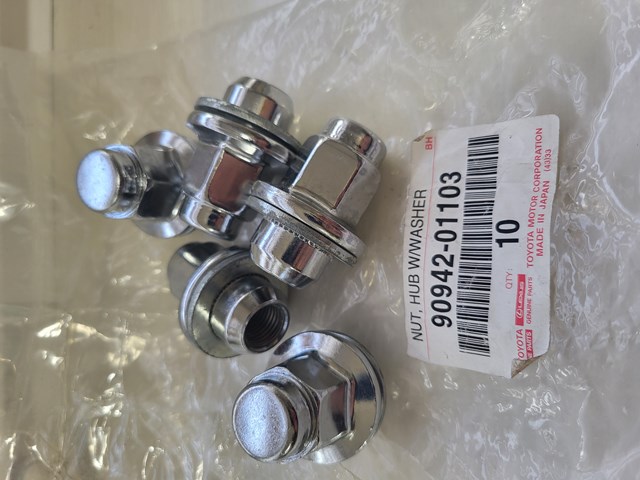 Гайка кріплення колеса 9094201103 TOYOTA