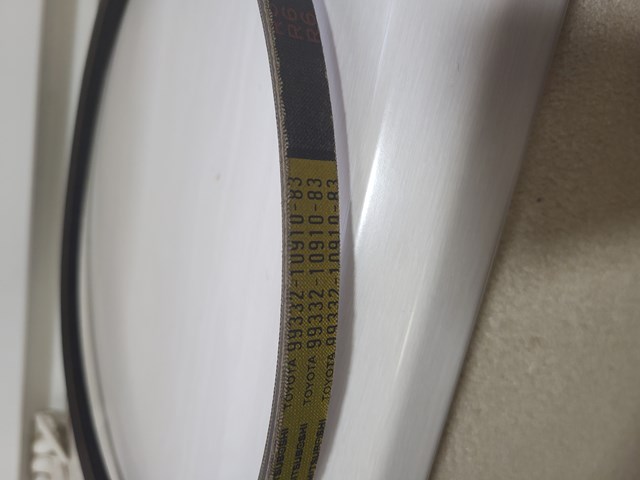 Ремінь генератора 993321091083 TOYOTA
