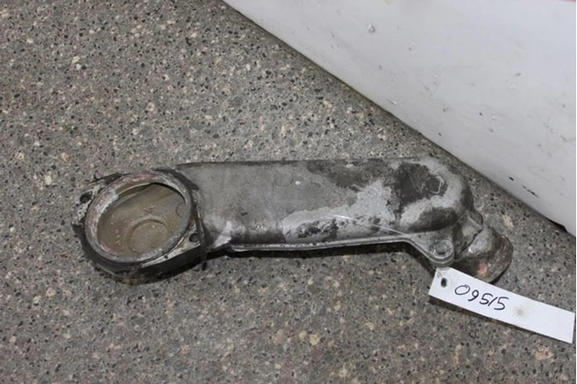 Корпус термостата 059121121D VAG