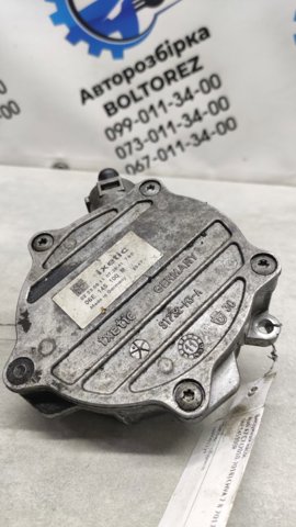 Насос вакуумний 06E145100R VAG