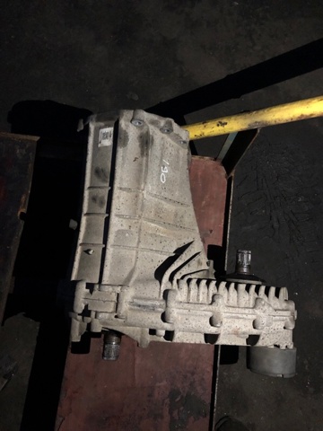 Коробка роздавальна 0BU341011Q VAG