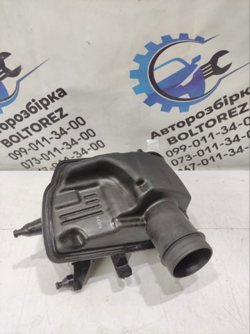 Корпус повітряного фільтра 1026323S01 NISSAN