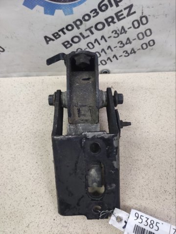 Подушка передньої опори двигуна Toyota RAV4 2