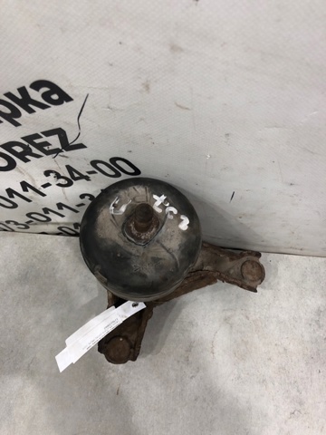 Права подушка двигуна 1236220040 TOYOTA