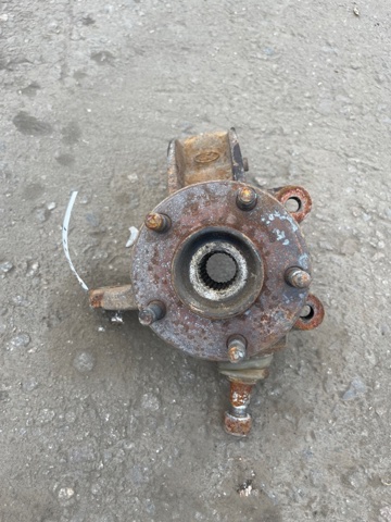 Цапфа поворотна права 1439599 FORD