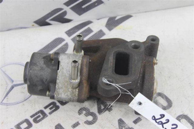 Клапан EGRсістеми рециркуляції відпрацьованих газів 14710AD203 NISSAN