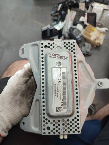 Антена на дах 152797400D TESLA
