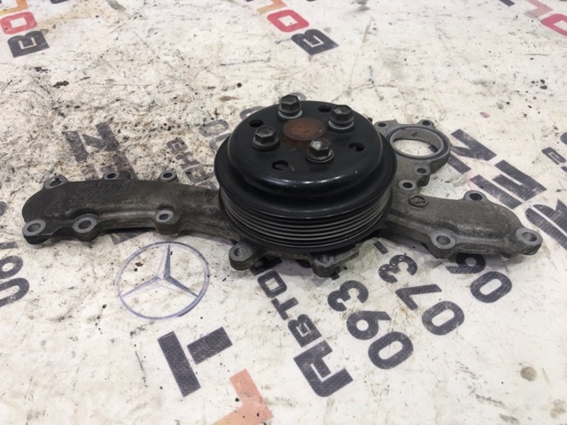 Насос системи охолодження 1610039455 TOYOTA