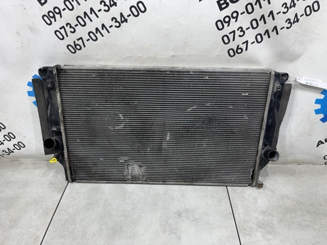 Радіатор 1640026390 TOYOTA