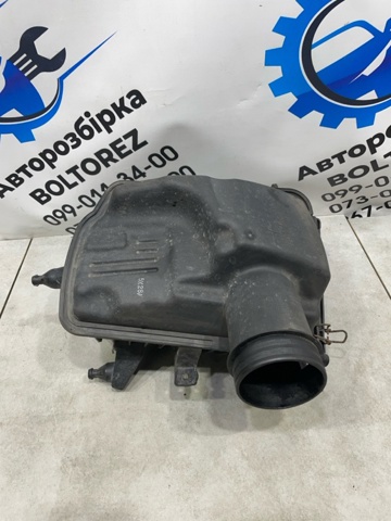 Корпус повітряного фільтра 16500JG70A NISSAN