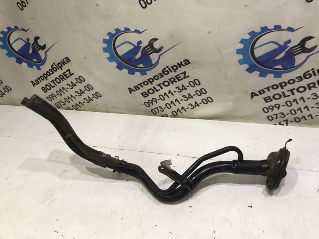 Шланг заливної горловини, паливного бака 17221EA510 NISSAN