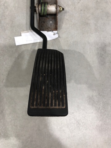 Педаль газу (акселератора) 18002EQ300 NISSAN