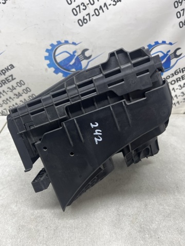Корпус запобіжників 1K0937125D VAG