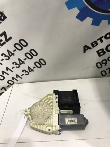 Блок комфорту передніх дверей 1K0959793 VAG
