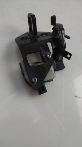 Петля замка кришки багажника 1Z0827511C VAG