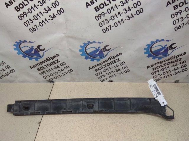 Направляюча заднього бампера, права 1Z5807864 VAG