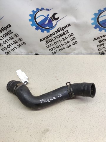 Шланг/патрубок радіатора охолодження, верхній 215013X00A NISSAN