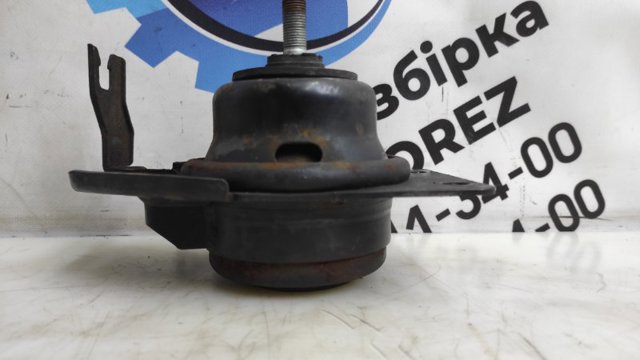 Права подушка двигуна 218101 HYUNDAI