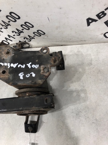 Опора кпп 2183007400 HYUNDAI