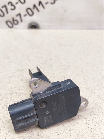 Повітромір 222040V010 TOYOTA