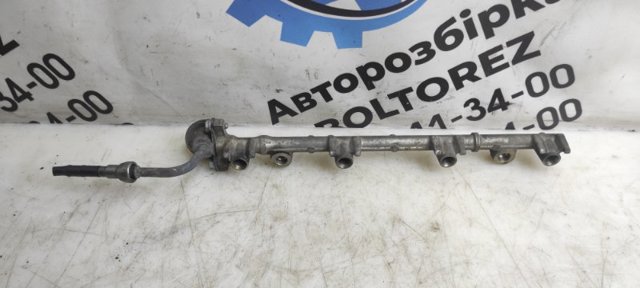 Рампа форсунок системи упорскування палива 2381428030 TOYOTA