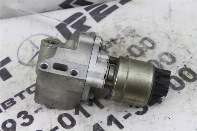 Клапан EGR рециркуляції газів 25183476 GM