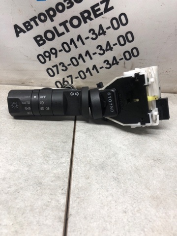 Перемикач підрульовий, лівий 25540ZM02C NISSAN
