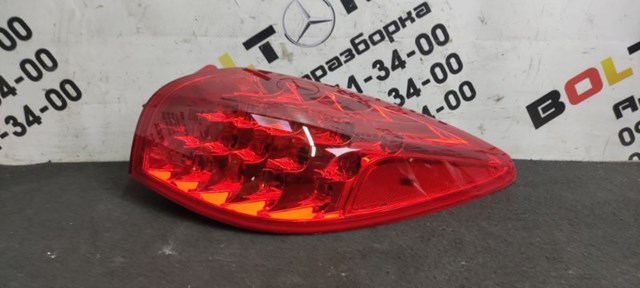 Фара задня права зовнішня 265501BA0A NISSAN