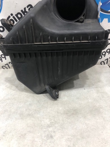 Корпус повітряного фільтра 281102P300 HYUNDAI