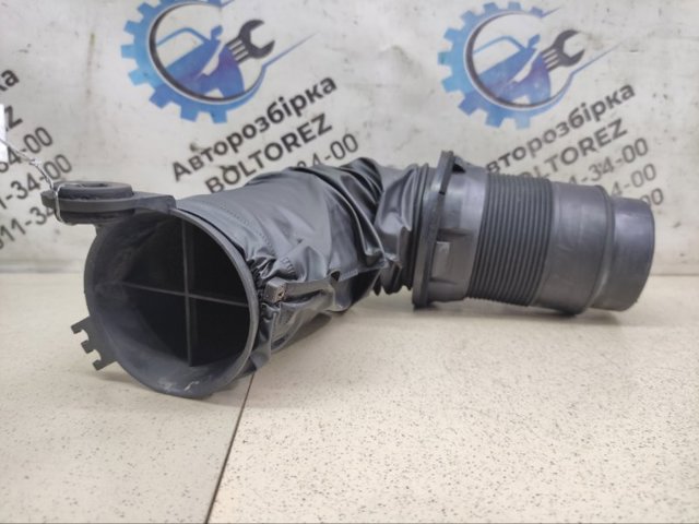 Повітроприймач 282003E600 HYUNDAI