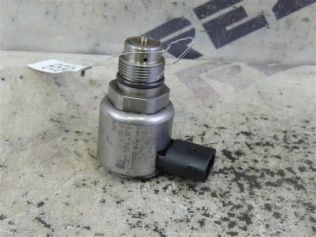 Регулятор тиску палива 28280799 MERCEDES