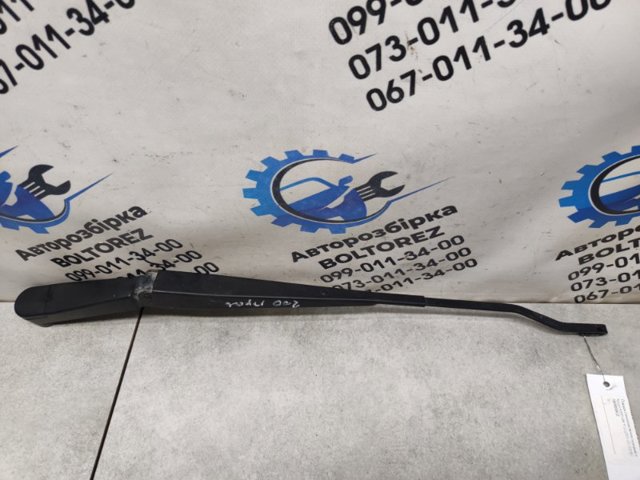 Щітка склоочисника лобового скла, пасажирська 28890EB410 NISSAN