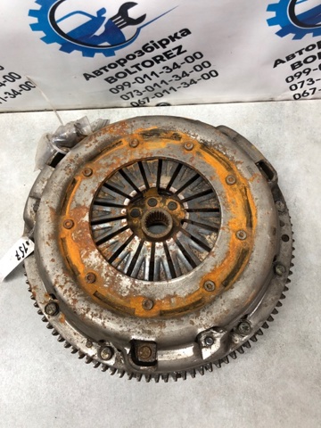 Корзина диска зчеплення 30210EQ010 NISSAN