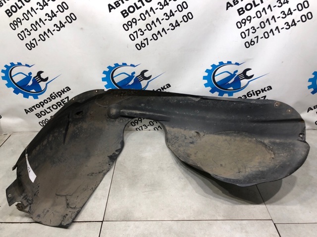 Підкрилок передній лівий 30678143 VOLVO