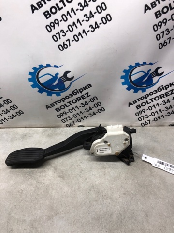 Підаль газу 30683516 VOLVO