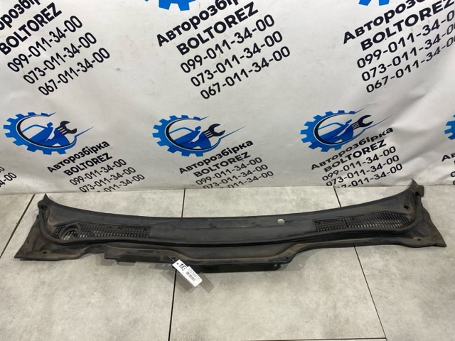 Водостік лобового скла, жабо 30745377 VOLVO