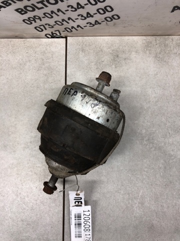 Подушка (опора) двигуна, верхня 30776354 VOLVO