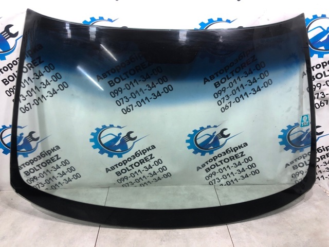 Скло лобове 31299894 VOLVO