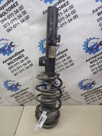 Стійка передня права 31316771724 BMW