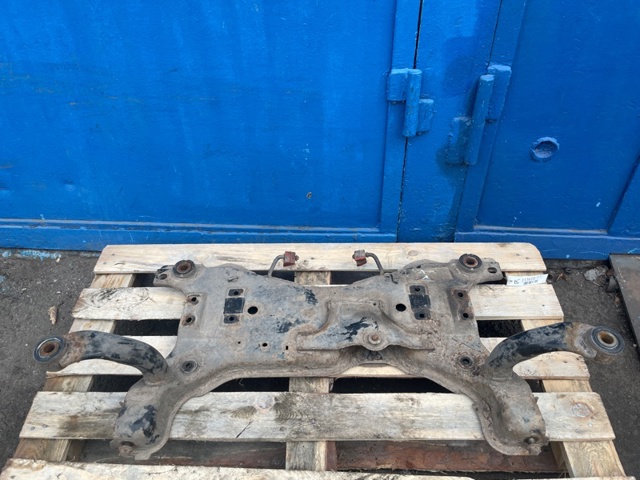 Балка передньої підвіски, підрамник 31317514 VOLVO